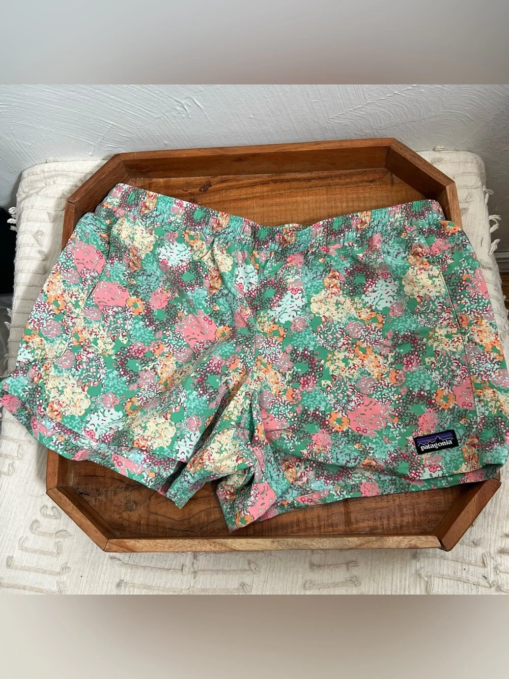Patagonia Baggies Shorts Girls Size XXL